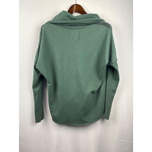 Women’s Raw Earth Wild Sky Medium Forest Green Off-Shoulder Sweater - Picture 3 of 5